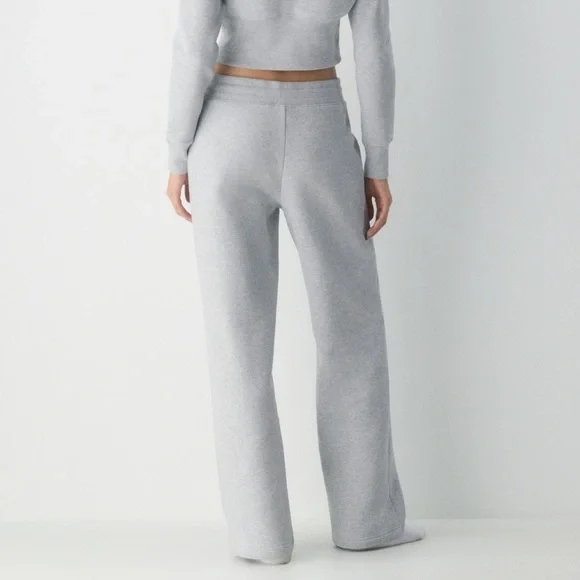 Aritzia Cozy Sweatfleece Sweater - Picture 3 of 3